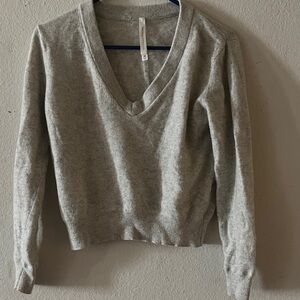 Elegant Women's V-Neck Sweater in Gray